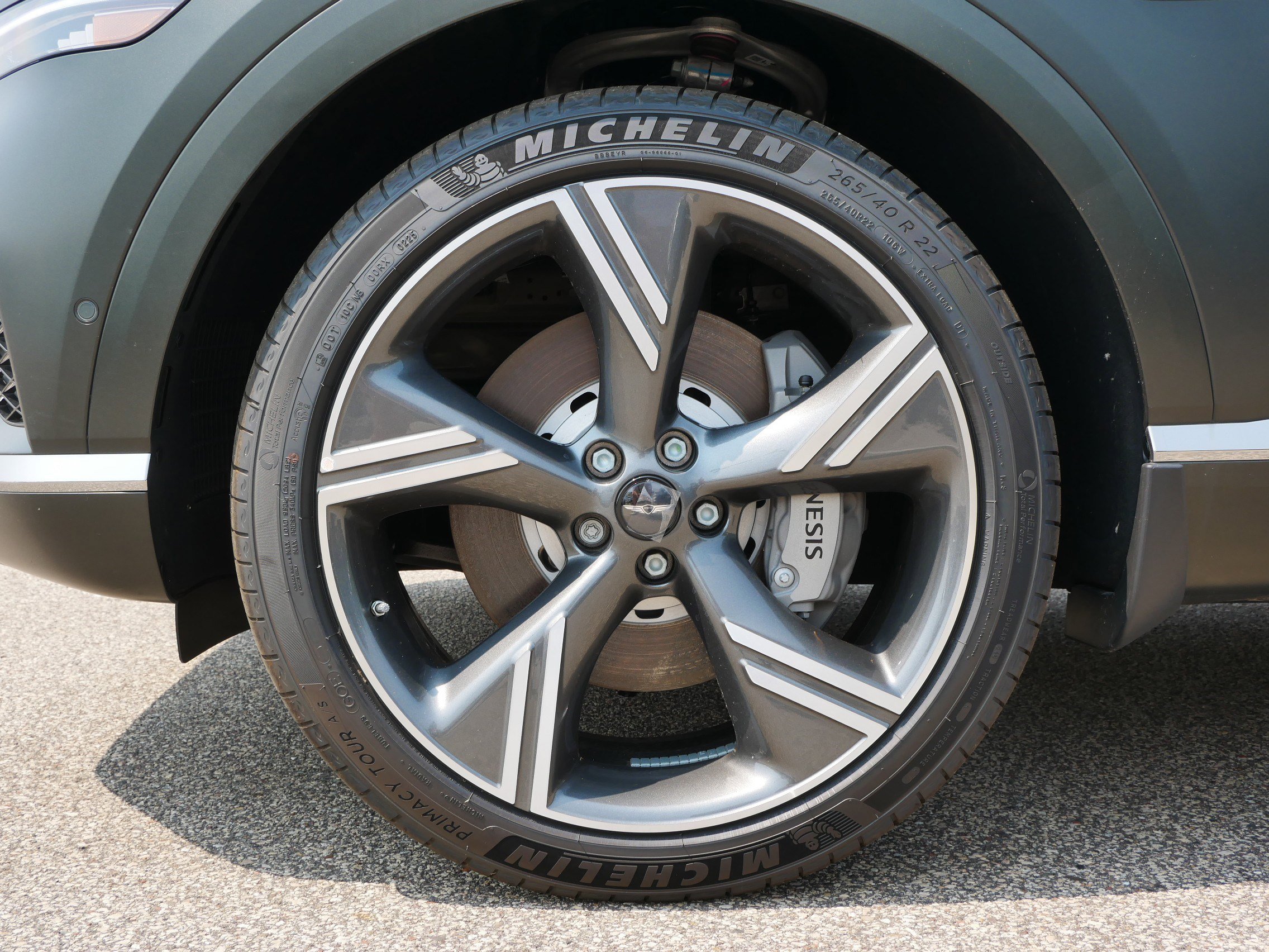 2025 Genesis GV80 Prestige AWD photo 3