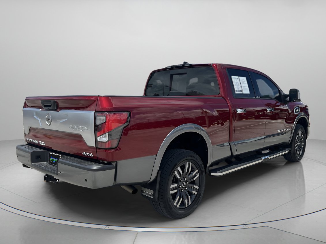 2023 Nissan Titan Platinum Reserve Crew Cab photo 2
