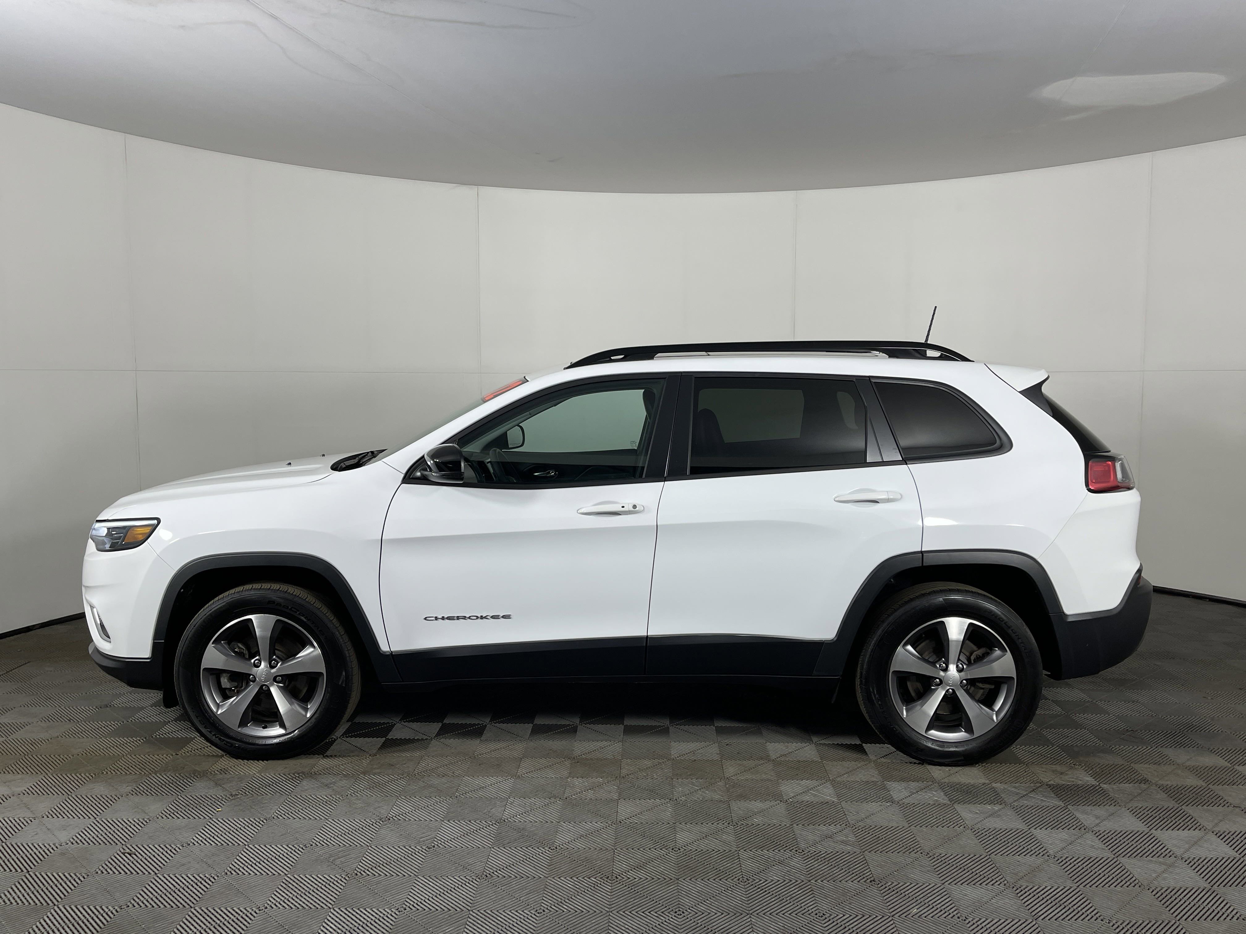 2022 Jeep Cherokee Limited photo 3