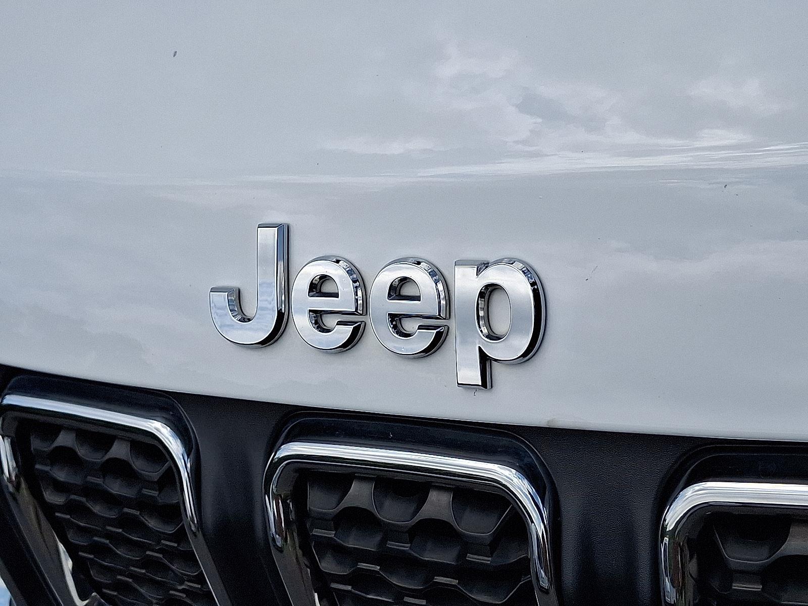 2023 Jeep Compass Latitude Lux photo 27