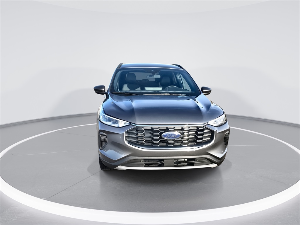 2026 Ford Escape ST-Line photo 2