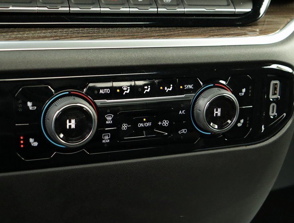 2025 Chevrolet Silverado 2500HD LT photo 19