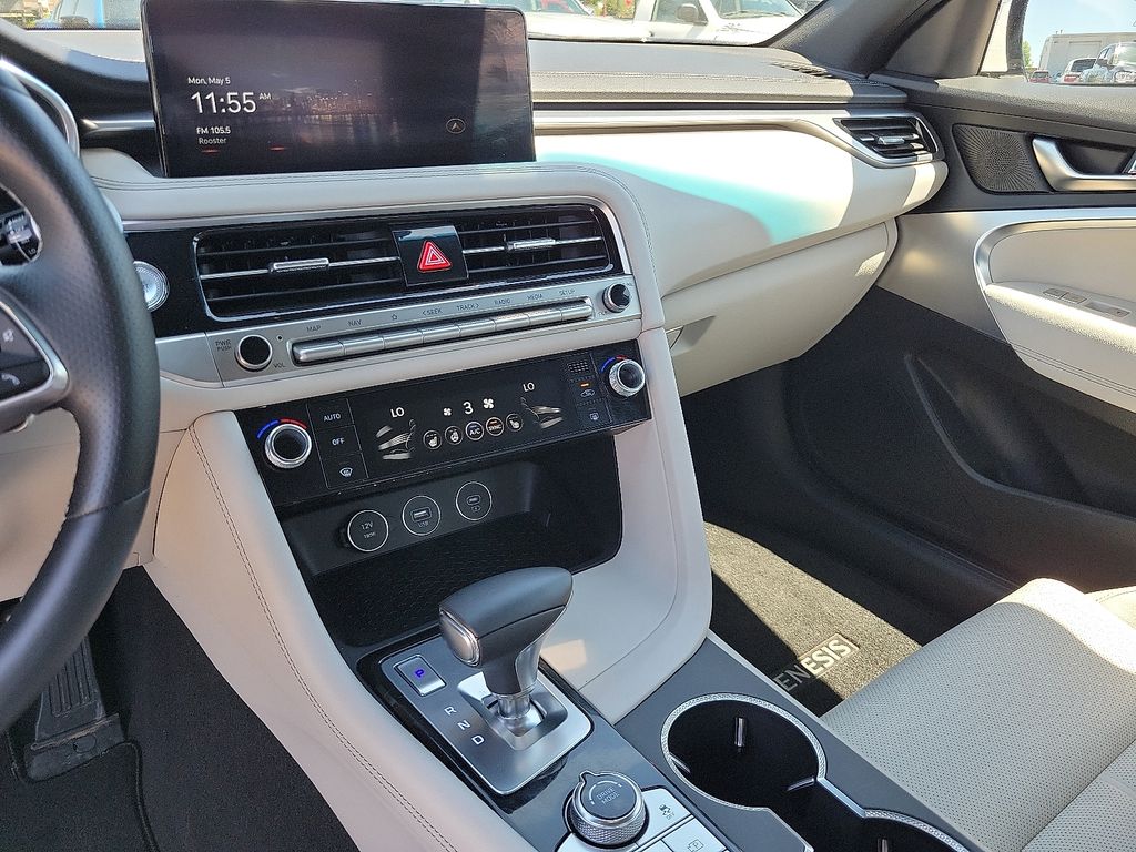 2024 Genesis G70 2.5T photo 19