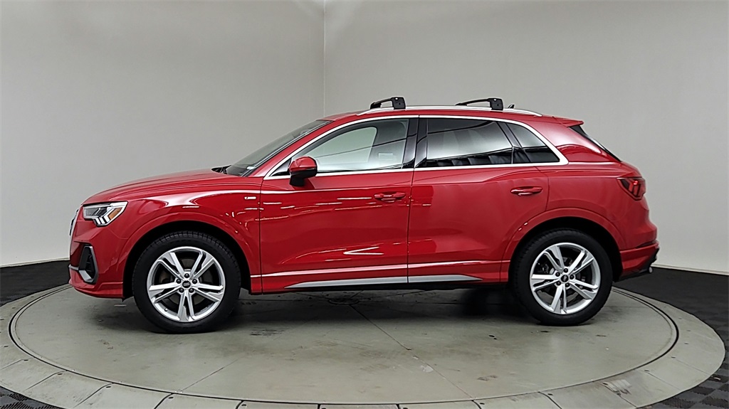 2022 Audi Q3 S line Premium Plus photo 4