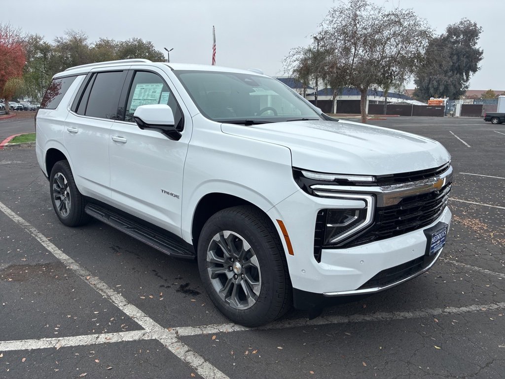 2026 Chevrolet Tahoe LS's photo