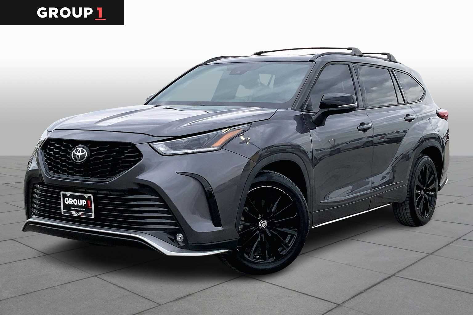 2023 Toyota Highlander XSE's photo