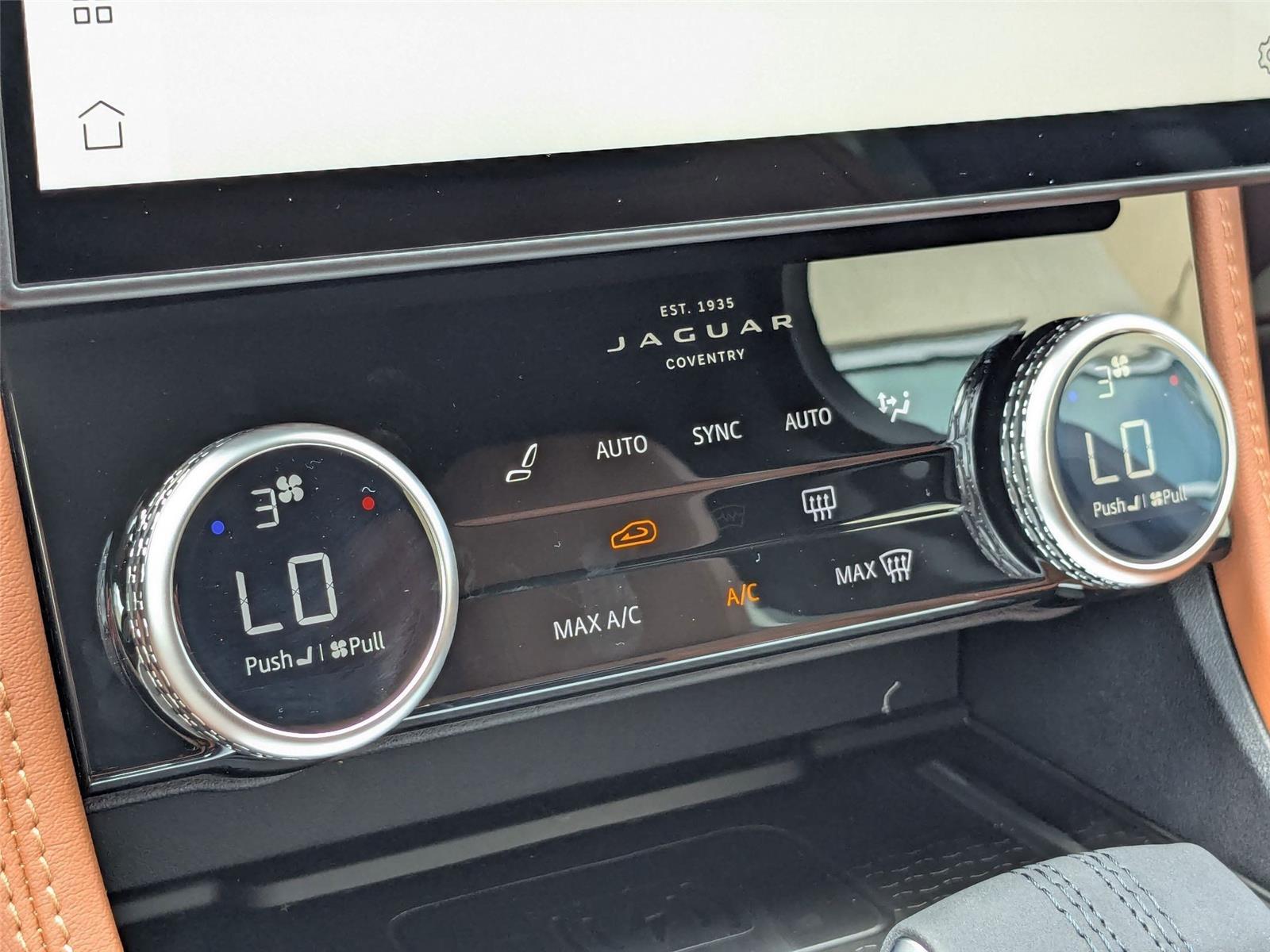 2026 Jaguar F-PACE P250 R-Dynamic S photo 22