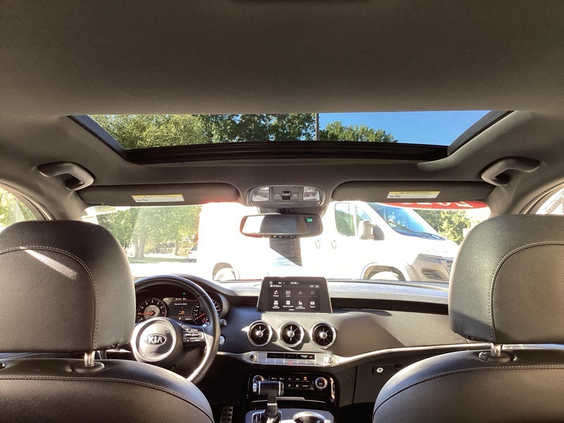 2021 Kia Stinger GT1 photo 10