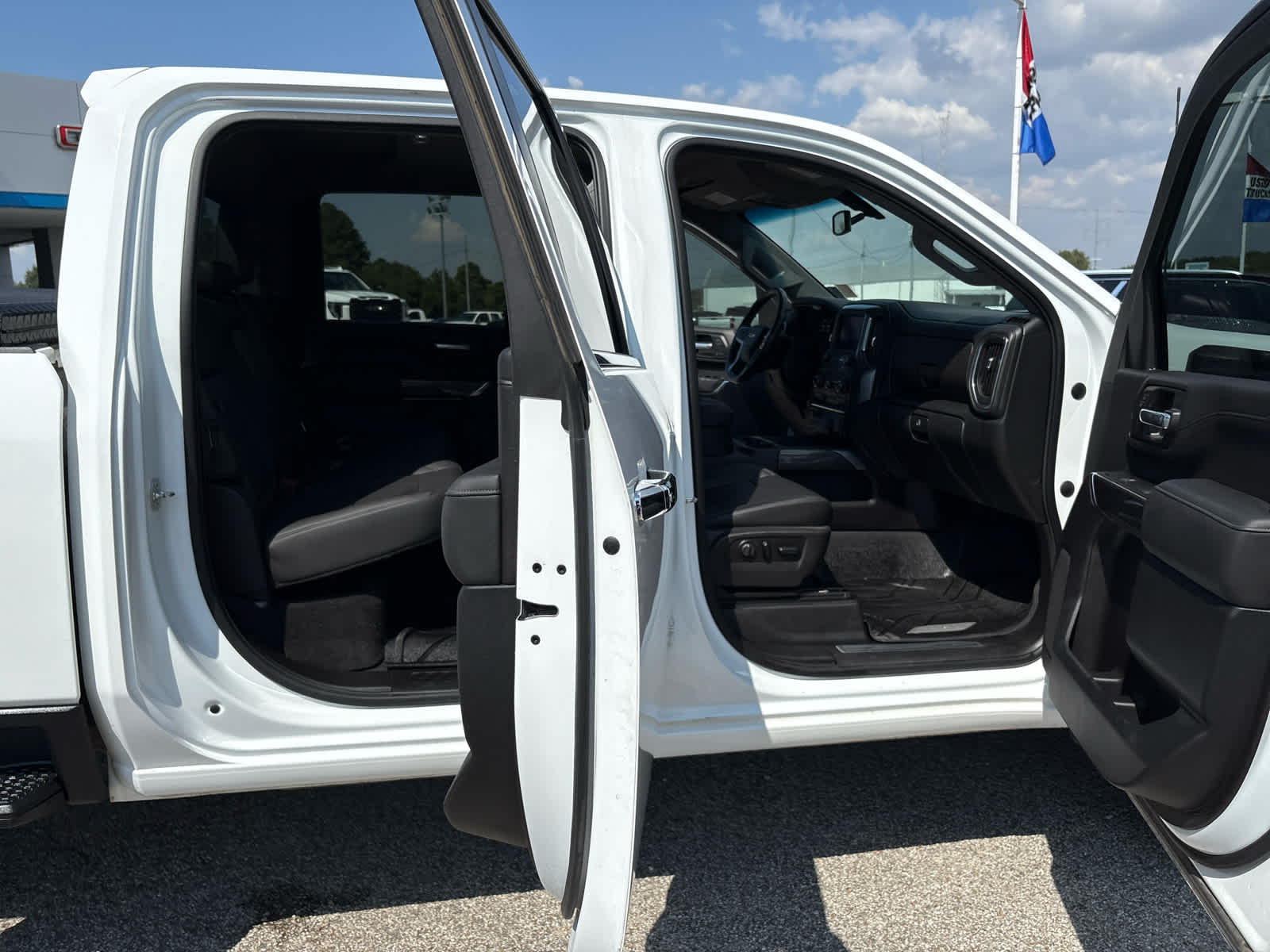 2020 Chevrolet Silverado 2500HD LTZ photo 34