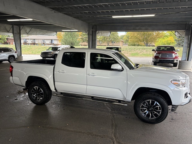 2023 Toyota Tacoma SR photo 4