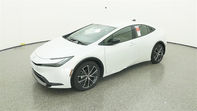 2026 Toyota Prius XLE's photo