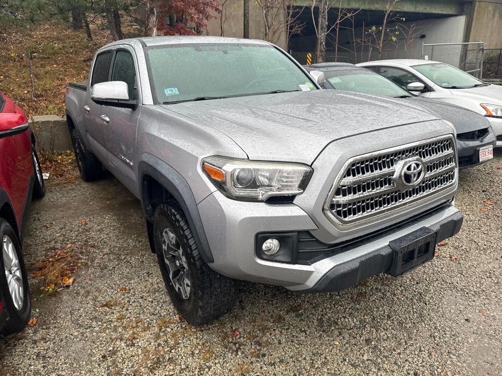 2017 Toyota Tacoma TRD Off Road's photo