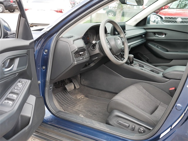 2023 Honda Accord EX photo 12