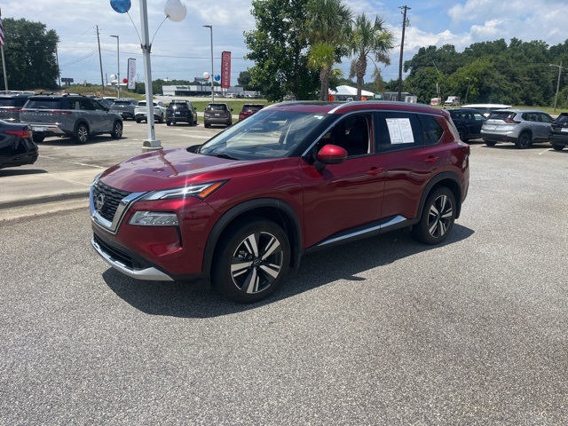 2023 Nissan Rogue Platinum photo 3