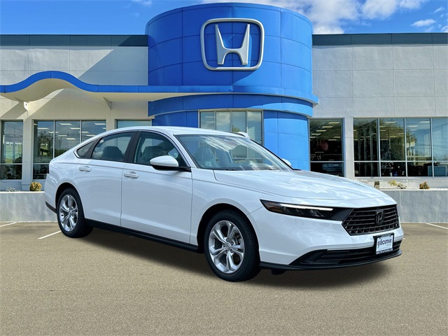 2025 Honda Accord LX's photo