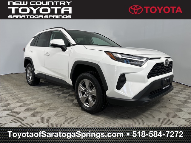 2023 Toyota RAV4 XLE's photo