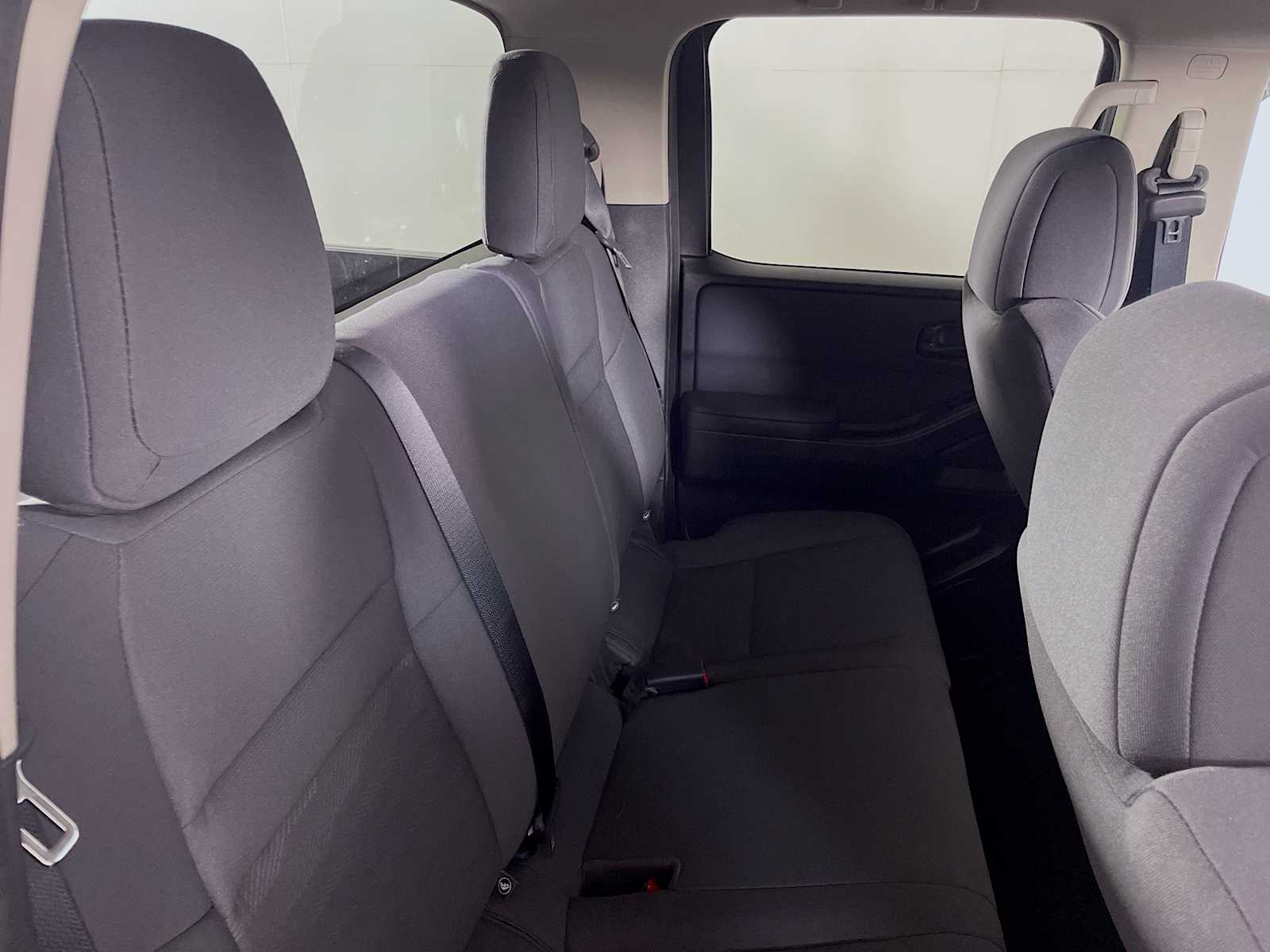 2024 Nissan Frontier S photo 21