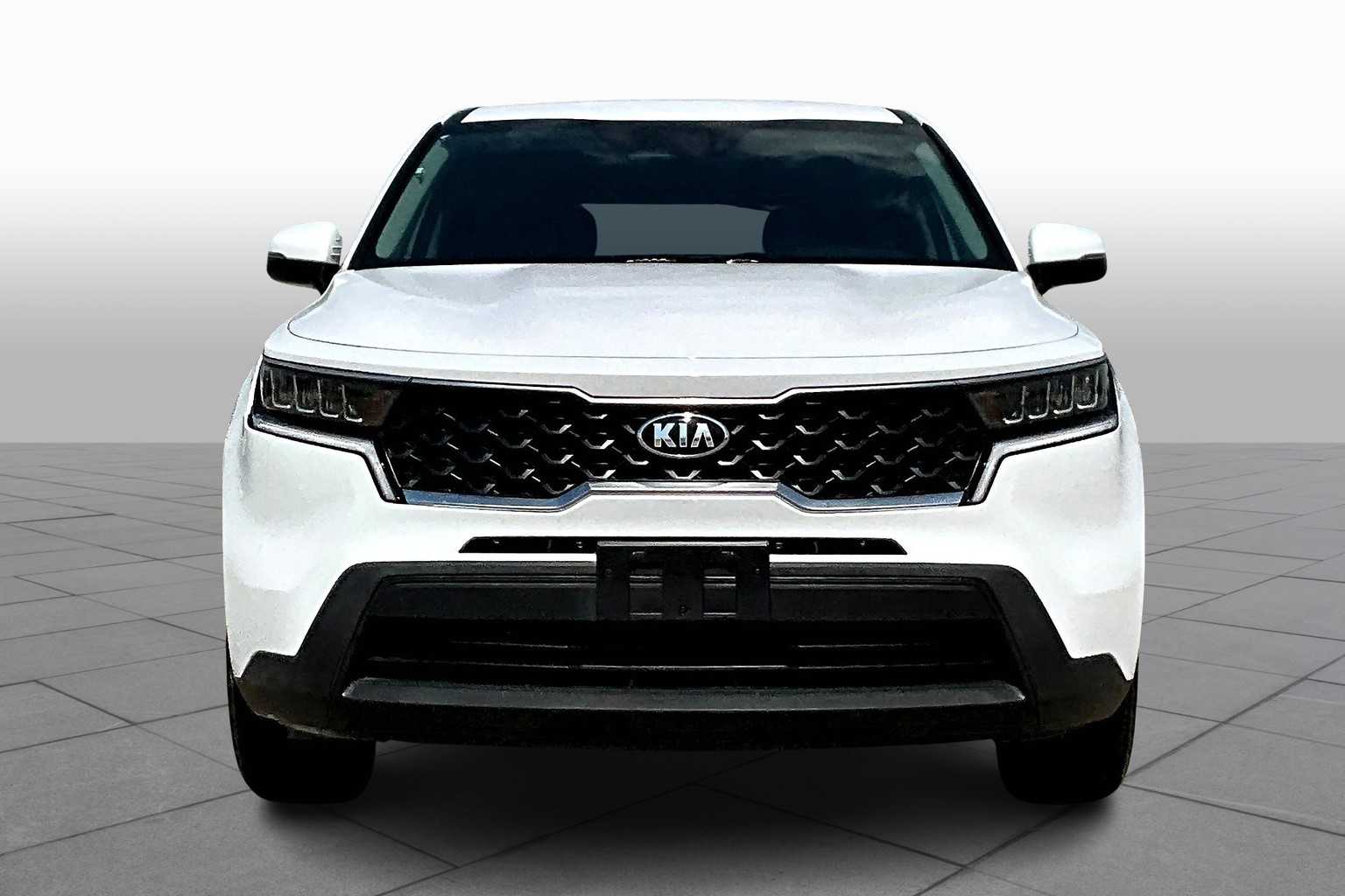 2021 Kia Sorento LX photo 2