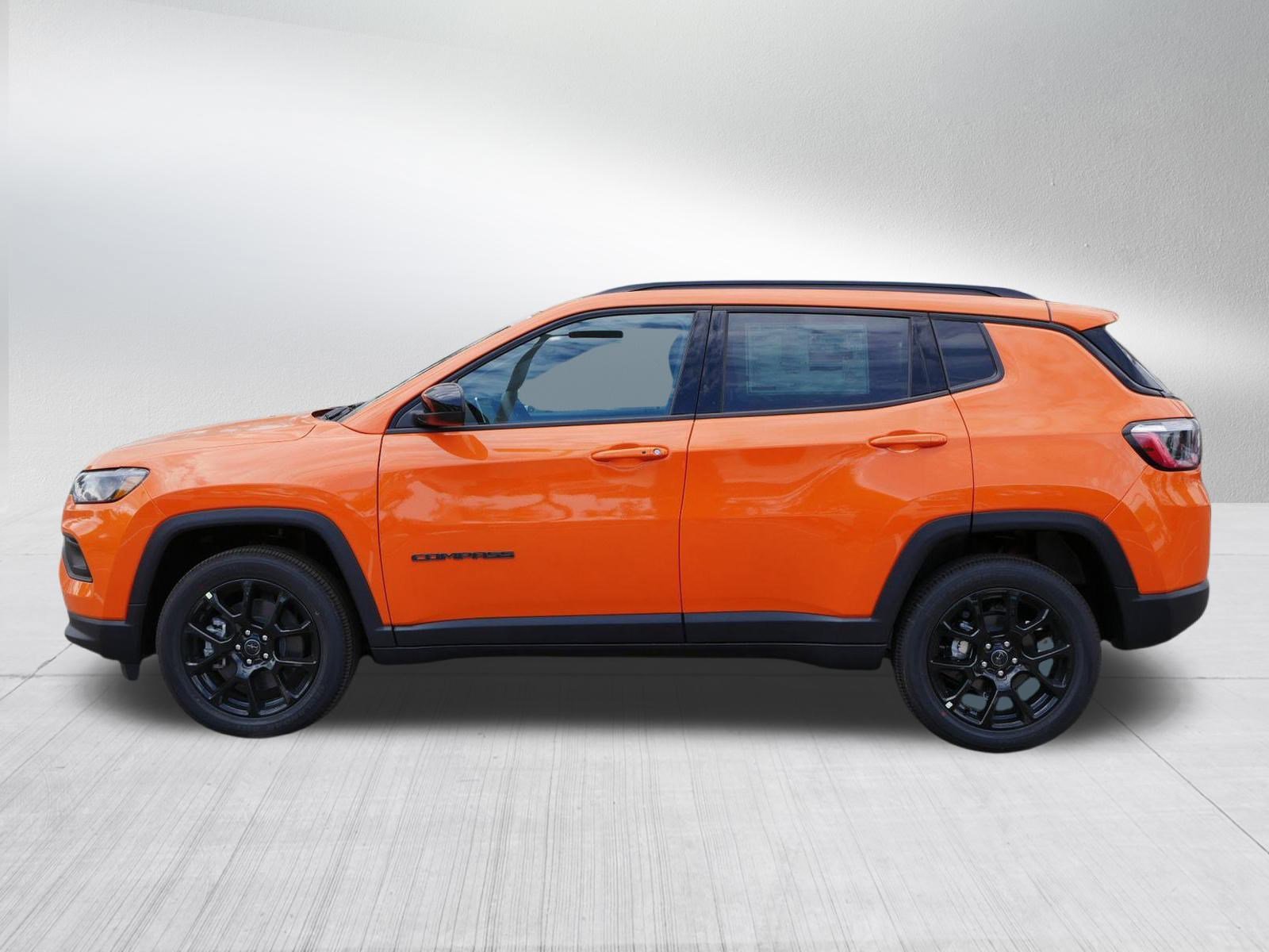 2026 Jeep Compass Latitude Altitude photo 4