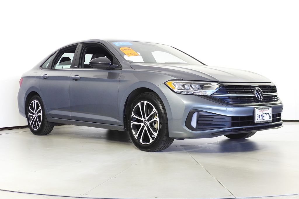 2023 Volkswagen Jetta 1.5T Sport photo 4