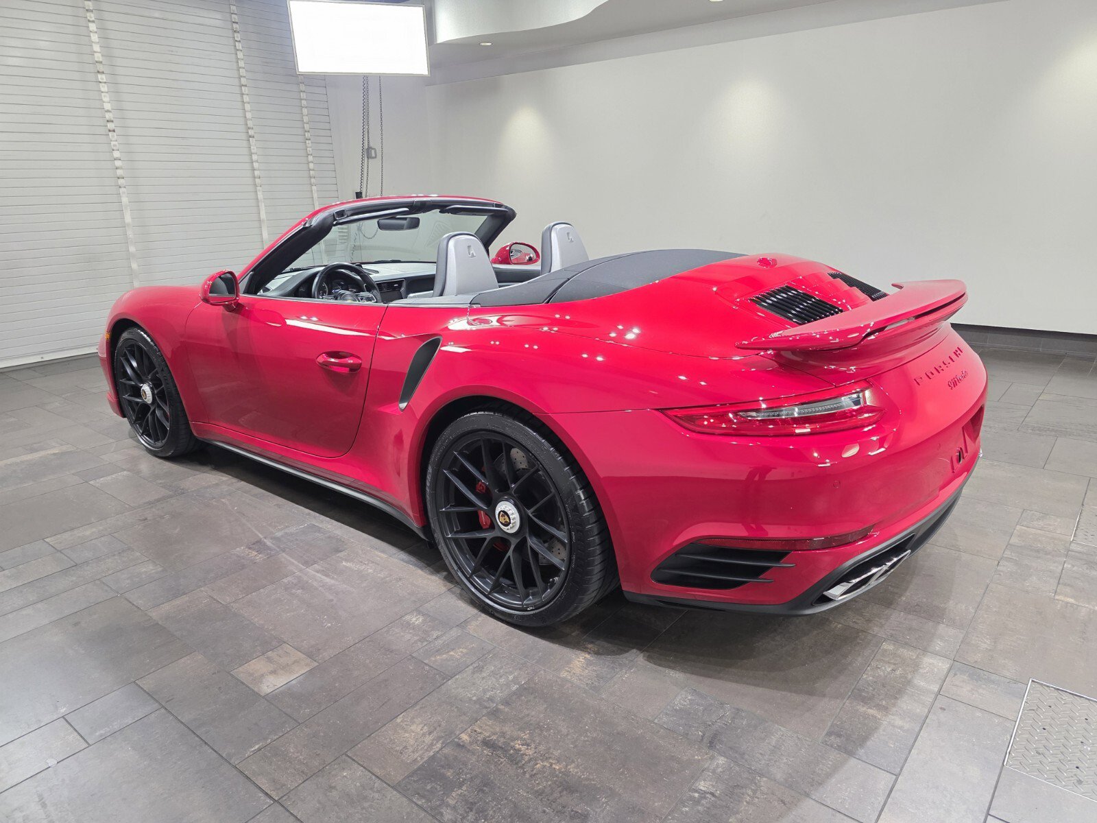 2018 Porsche 911 Turbo Cabriolet photo 4