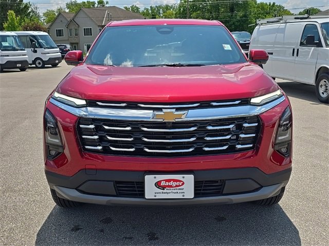 2026 Chevrolet Equinox LT photo 2