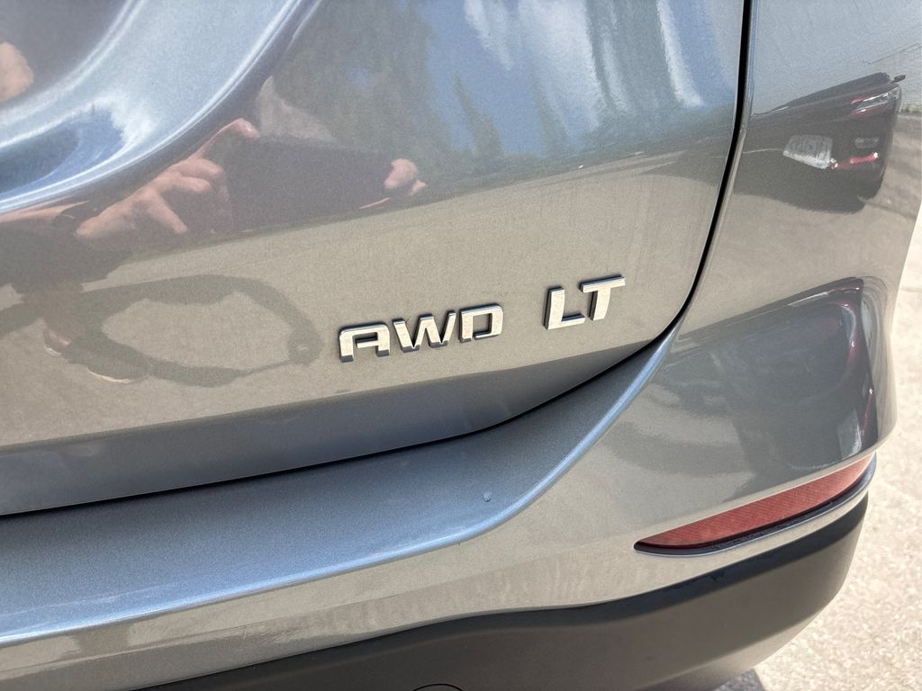 2023 Chevrolet Equinox LT photo 14