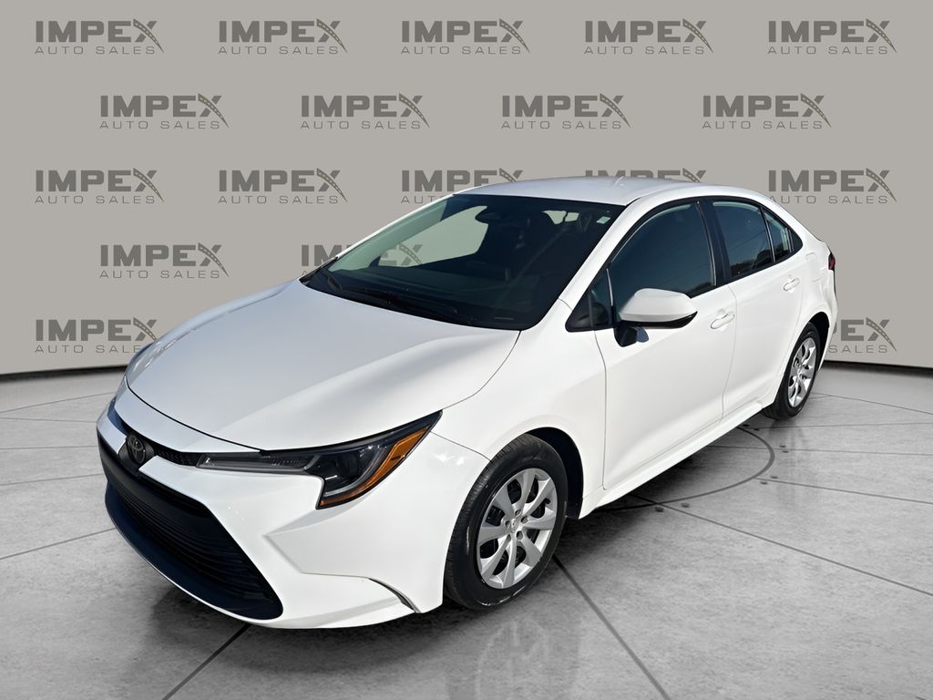 2024 Toyota Corolla LE