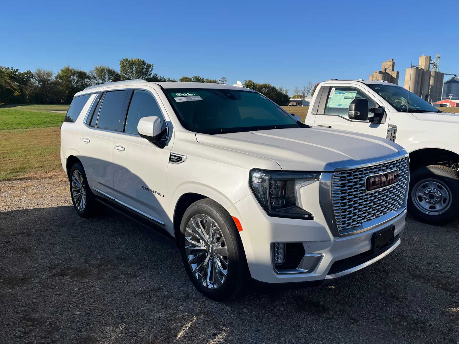 2022 Gmc Yukon Denali photo 2