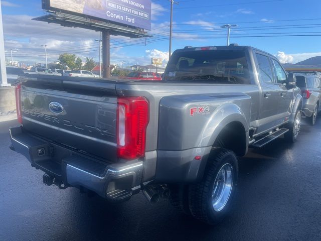 2026 Ford F-450 photo 4