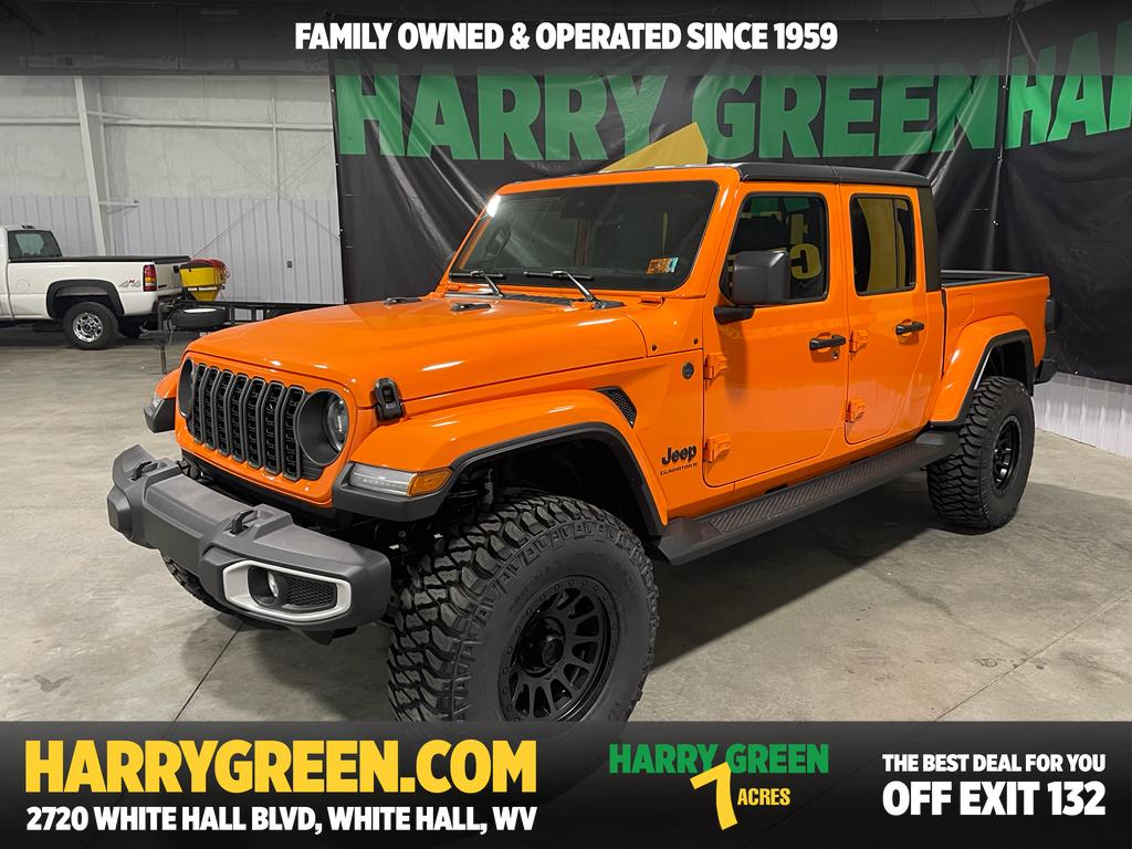 2025 Jeep Gladiator Sport S's photo