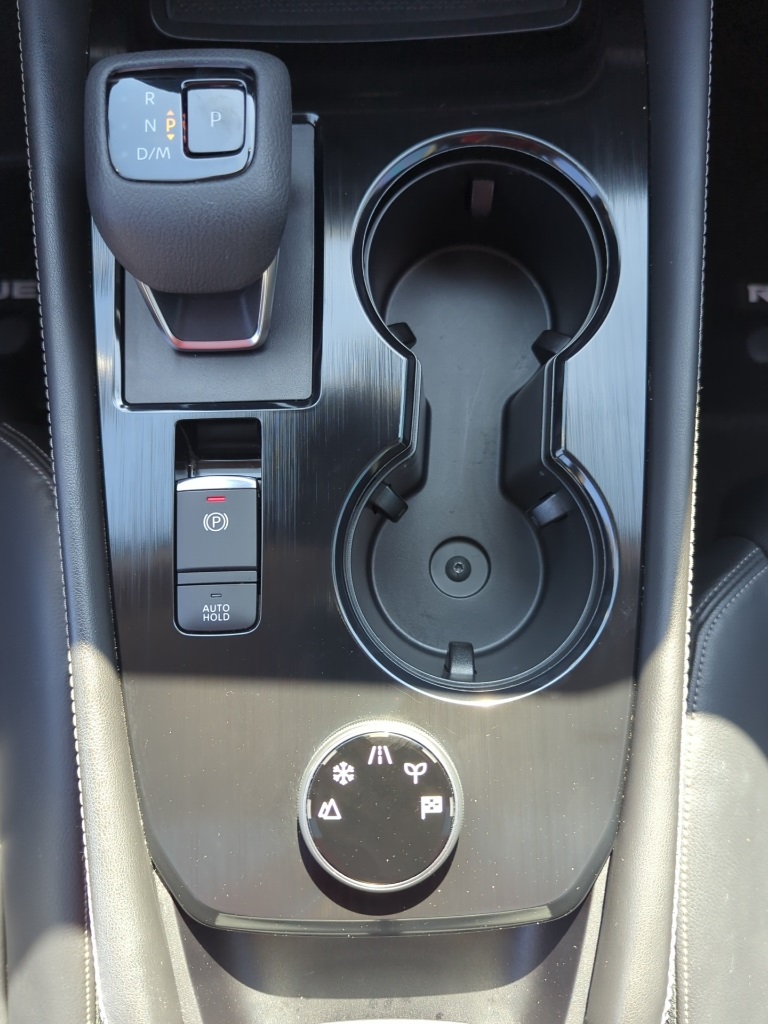 2022 Nissan Rogue SL photo 21