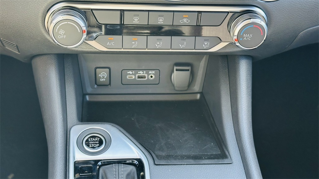 2025 Nissan Sentra SV photo 21