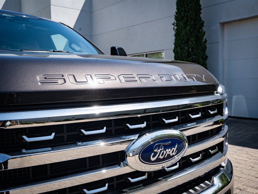 2024 Ford F-350 photo 3