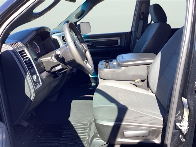 2022 Ram 1500 Classic Warlock photo 8