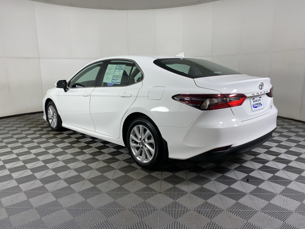 2024 Toyota Camry LE photo 11