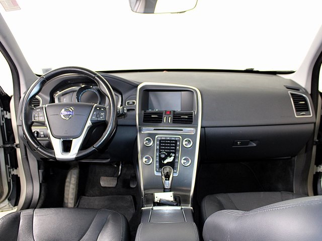 2015 Volvo XC60 T5 Premier photo 13