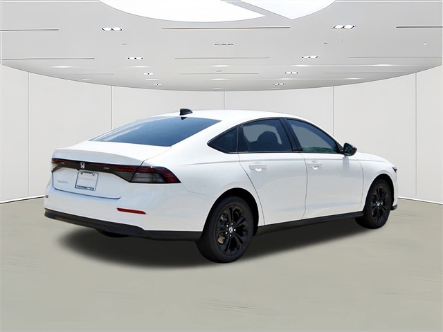 2025 Honda Accord SE photo 2