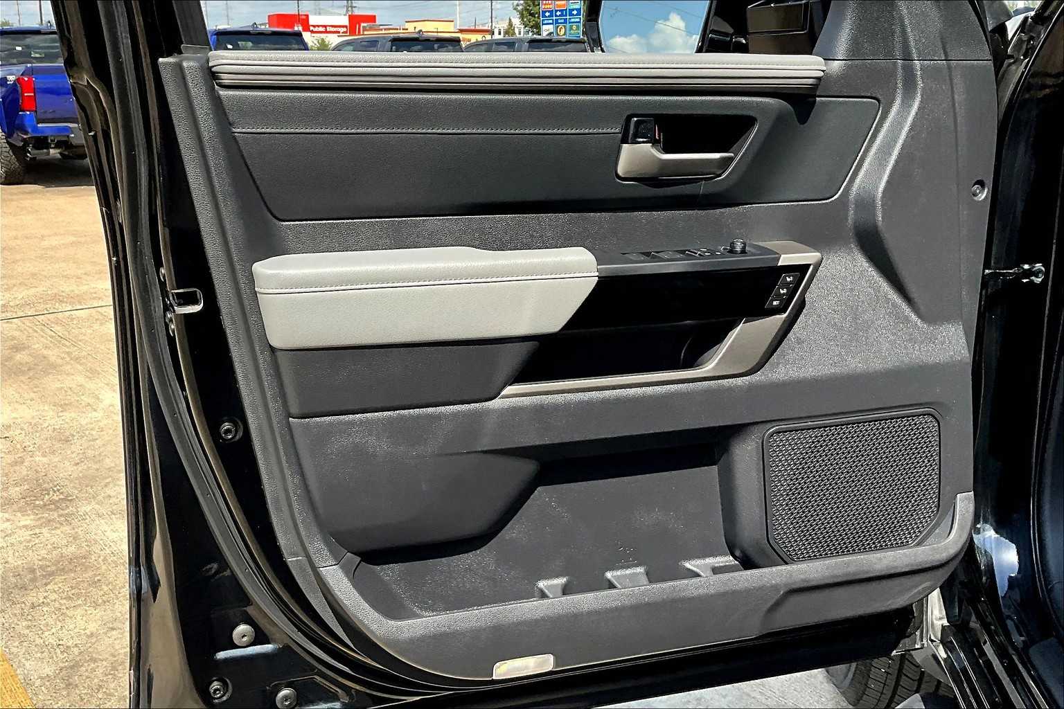 2024 Toyota Tundra Limited CrewMax photo 20