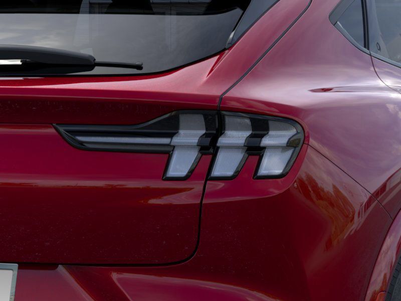 2025 FORD MUSTANG MACH-E - Image 21