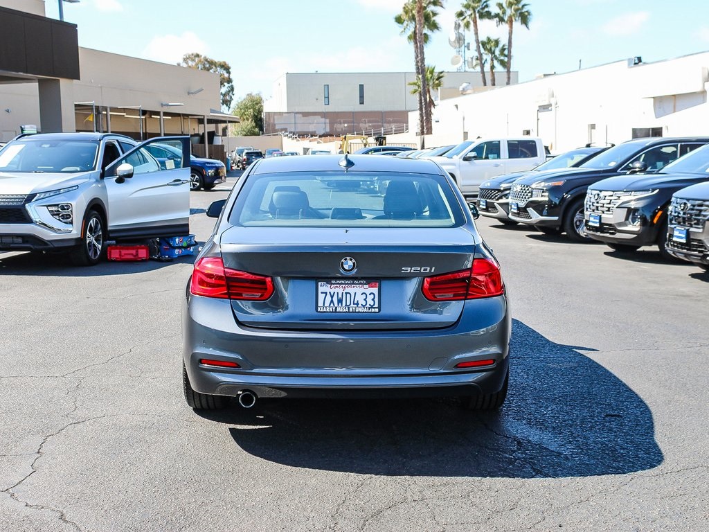 2017 Bmw 320i SA photo 9