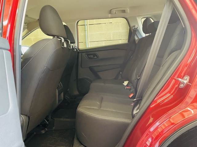 2025 Nissan Rogue S photo 11