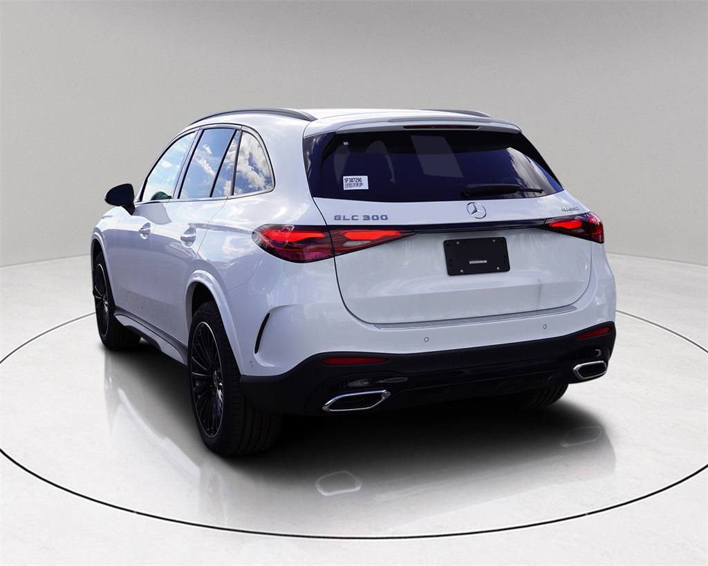 2025 Mercedes Benz GLC 300 4MATIC photo 4