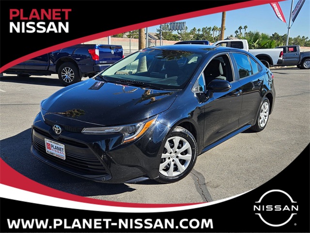 2024 Toyota Corolla LE's photo