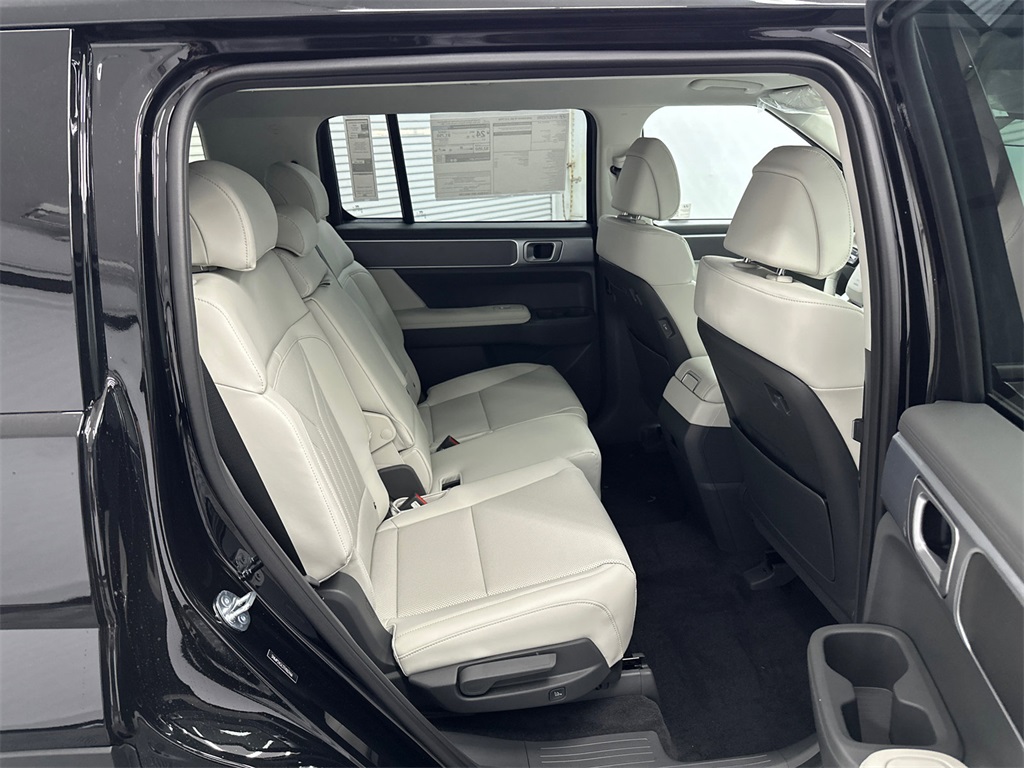 2026 Hyundai Santa Fe SEL photo 15