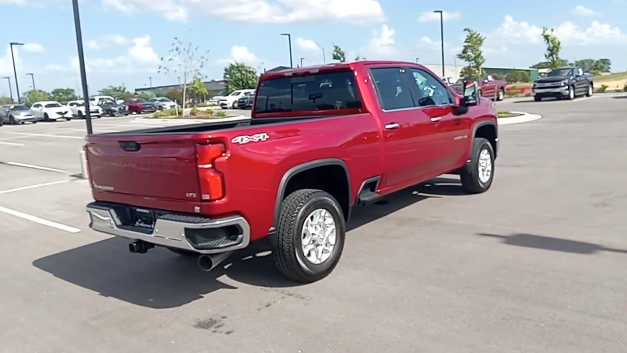 2025 Chevrolet Silverado 2500HD LTZ photo 8