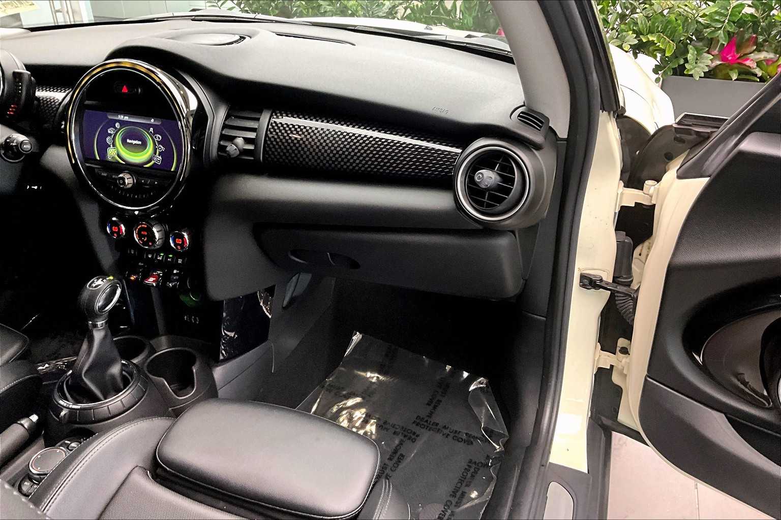 2015 Mini Cooper Hardtop S photo 16