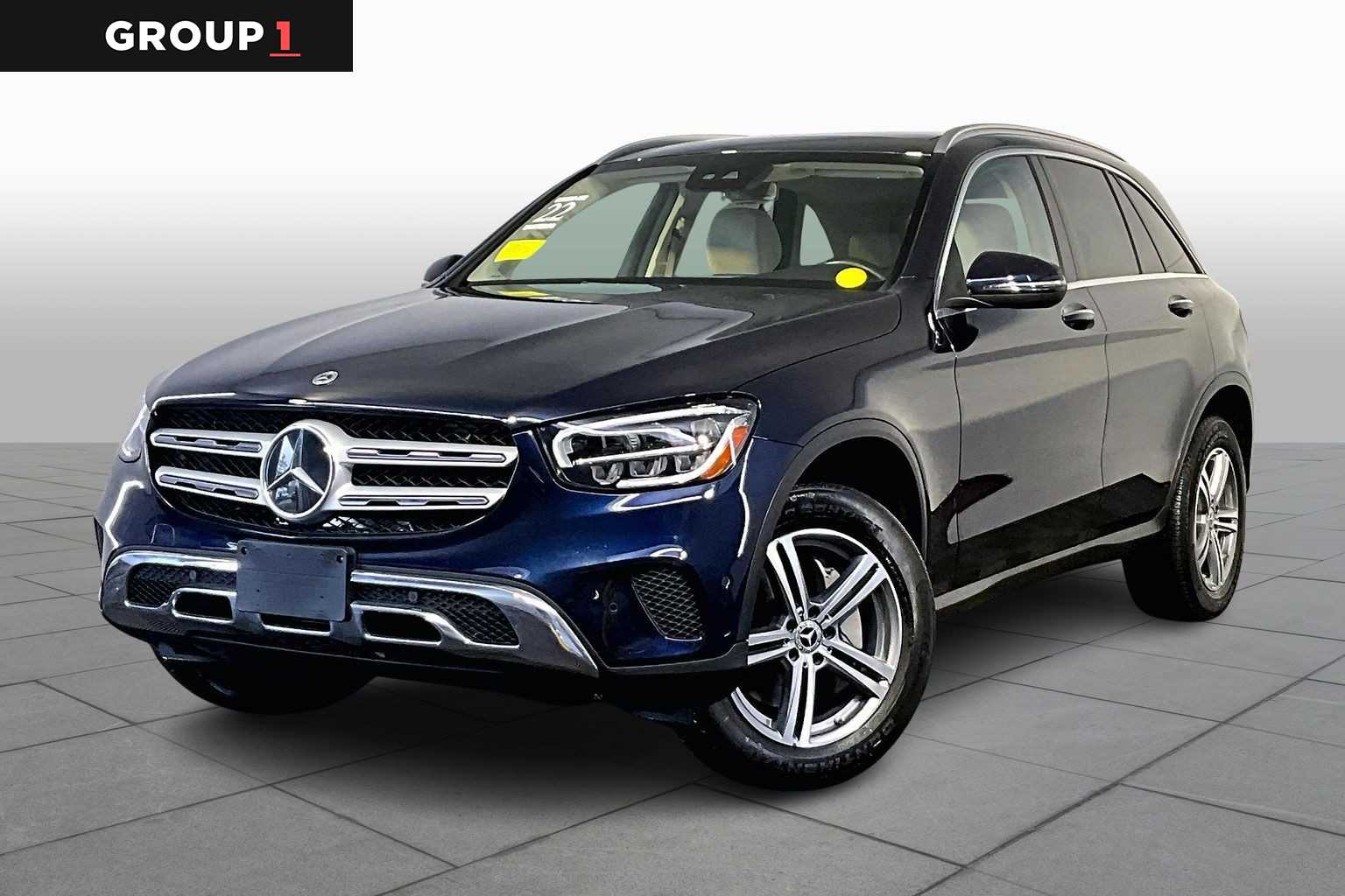 2022 Mercedes-Benz GLC GLC300's photo