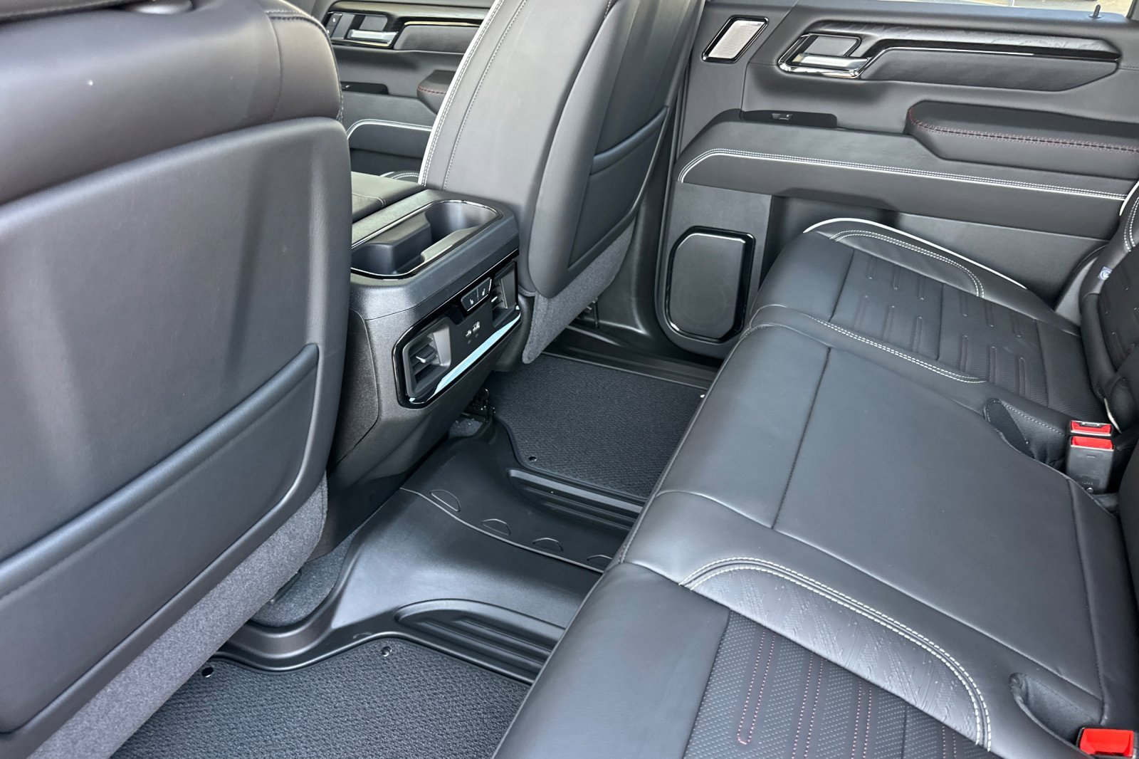 2026 Gmc Sierra HD AT4X photo 9