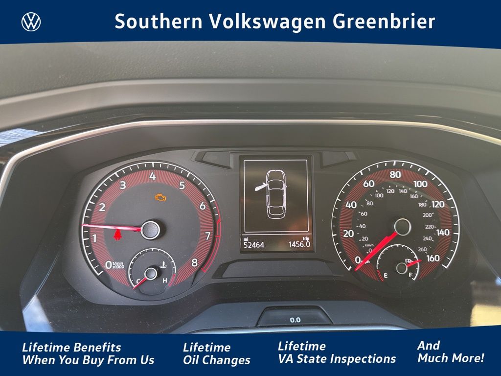 2020 Volkswagen Jetta R-Line's photo